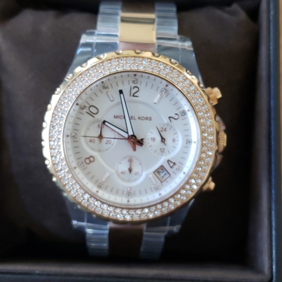 MICHAEL Michael Kors Accessories - MICHAEL KORS
Madison  Women's Watch

MK5323

Mic